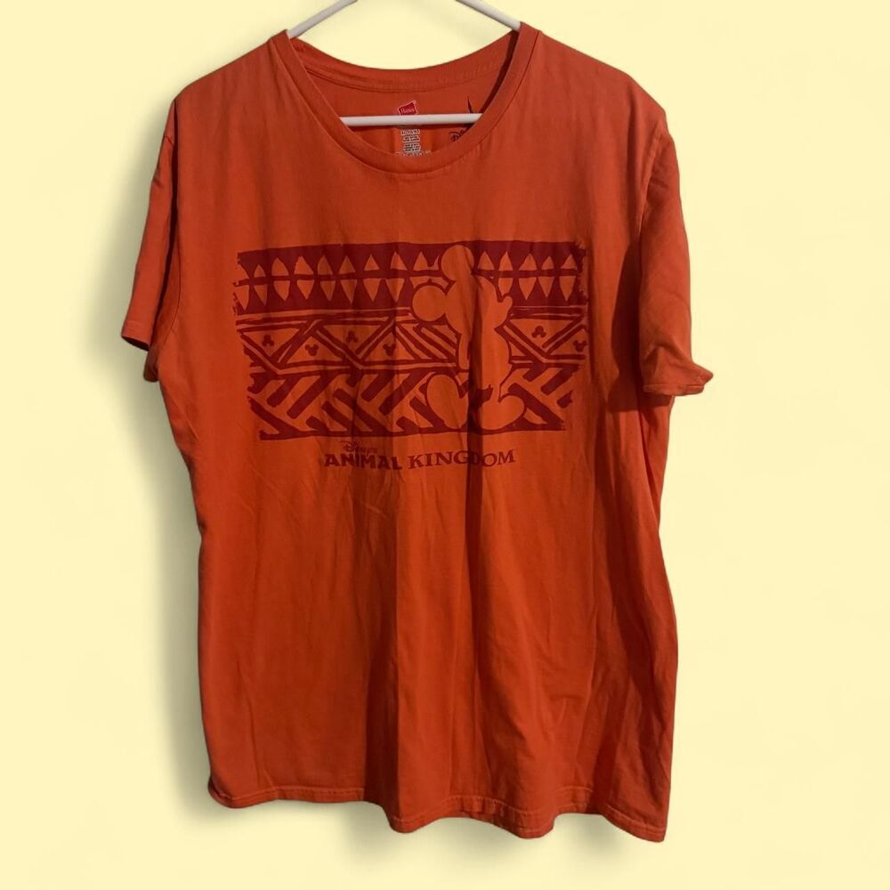 Disney T-shirt Unisex XL Orange Animal Kingdom Mickey Mouse Tribal Graphic Tee